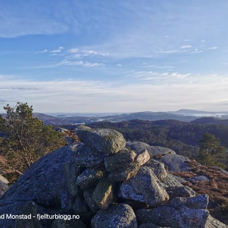 Sønnanåheia, Preståsen og Tiuråsen